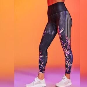 Onzie x Peloton‎ Black Palm Print Leggings Large Cycling Gym Train Work Out